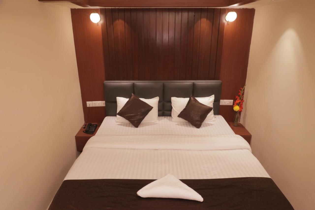 The Hotel 3*